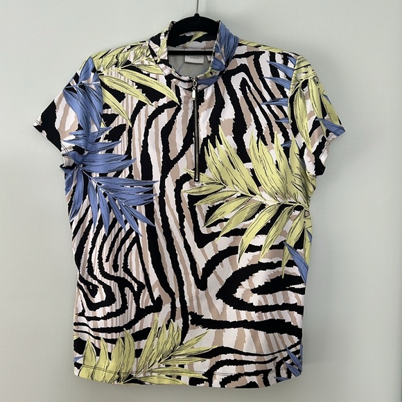 Chico’s Weekends Animal & Palm Leaf printed 1/2 zip short sleeve top -size 2 (L) - Picture 1 of 9